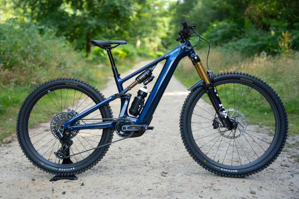 A close up static image of a Specialized Turbo Levo 4 Pro in blue