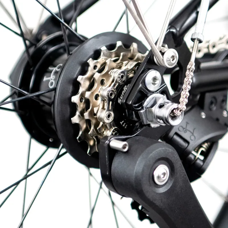 Brompton Electric C Line Explore 12 Speed Folding Bike 2025 in Black Lacquer-3