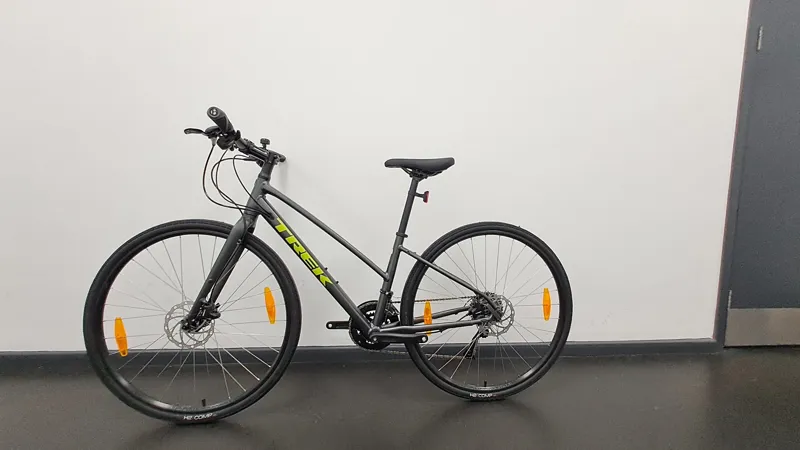 EX DISPLAY Trek FX 2 Disc Hybrid Bike Small 2023 in Lithium Grey-1