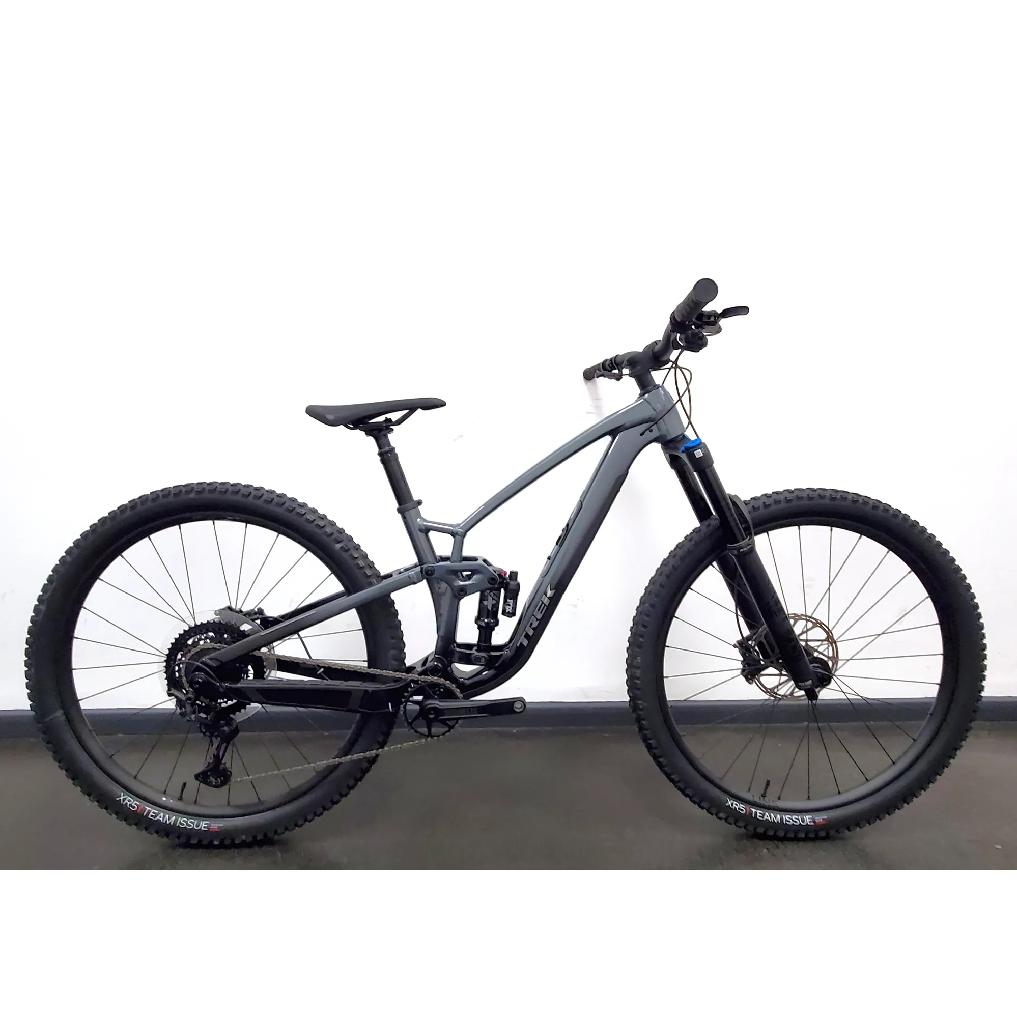 EX DISPLAY Trek Fuel EX XT Gen Full Suspension Mountain