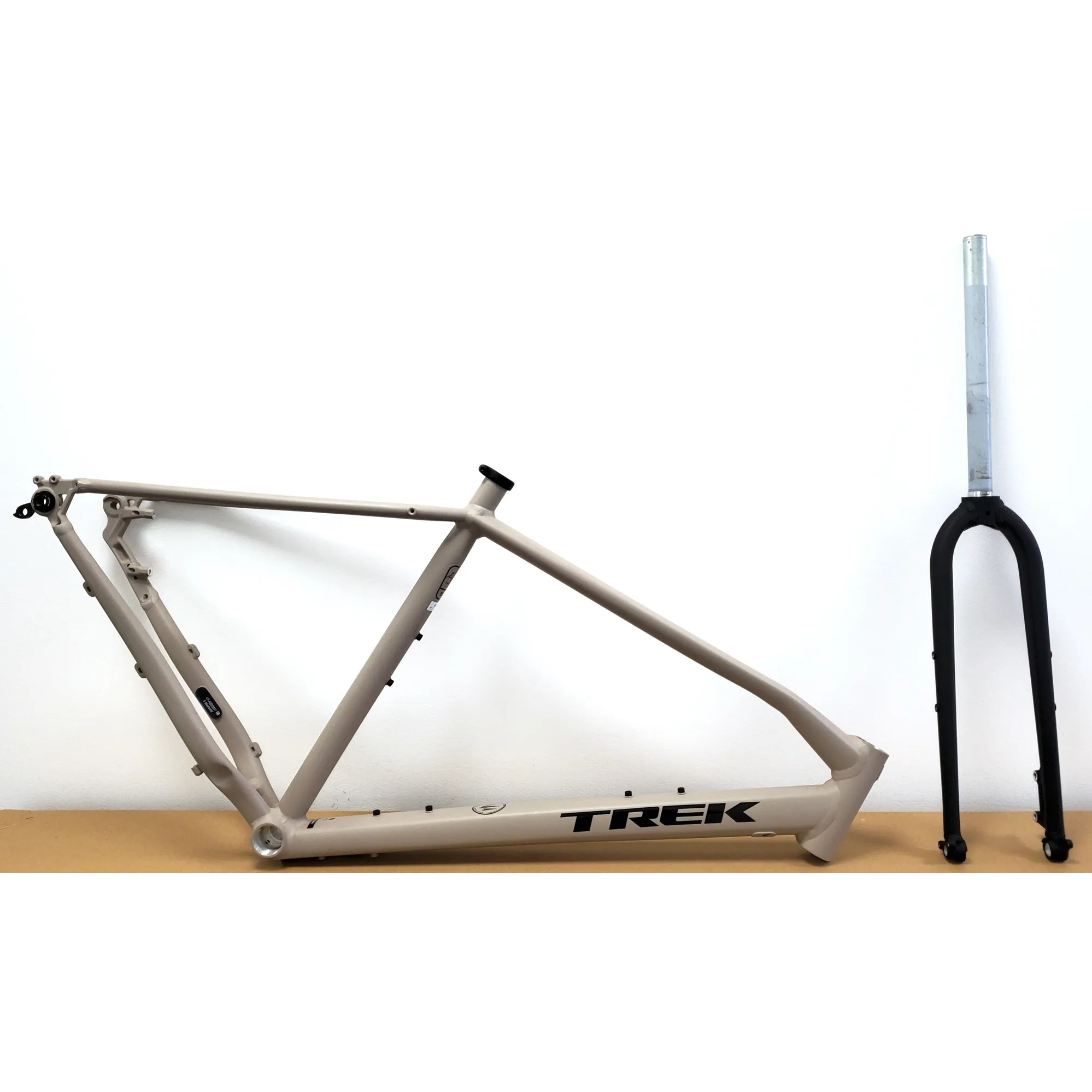 EX DISPLAY Trek 920 Touring Frameset 56cm 2023 in Matte Sandstorm