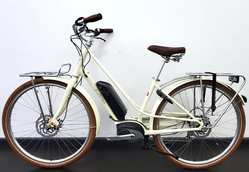 EX DISPLAY Electra Loft Go 5i 500Wh Step Through Electric Hybrid Bike Medium 2023 in Cream-1