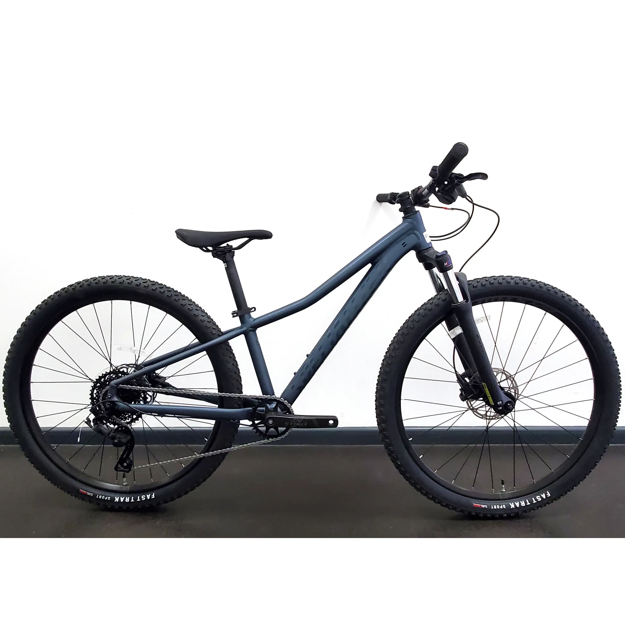 EX DISPLAY Specialized Rockhopper Comp Hardtail Mountain Bike