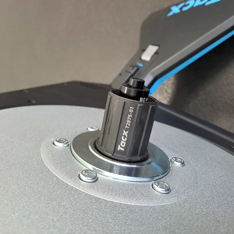 Refurbished Tacx NEO 2T Smart Trainer-2