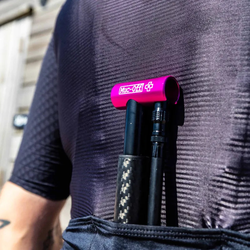 Muc-Off Airmach Carbon Pump in Black-3