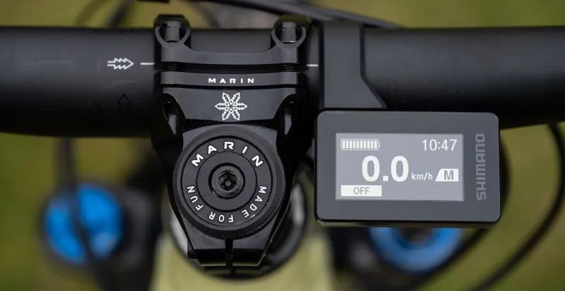 Marin Rift Zone E2 Electric Mountain Bike 2026 in Tan/ Chrome-2