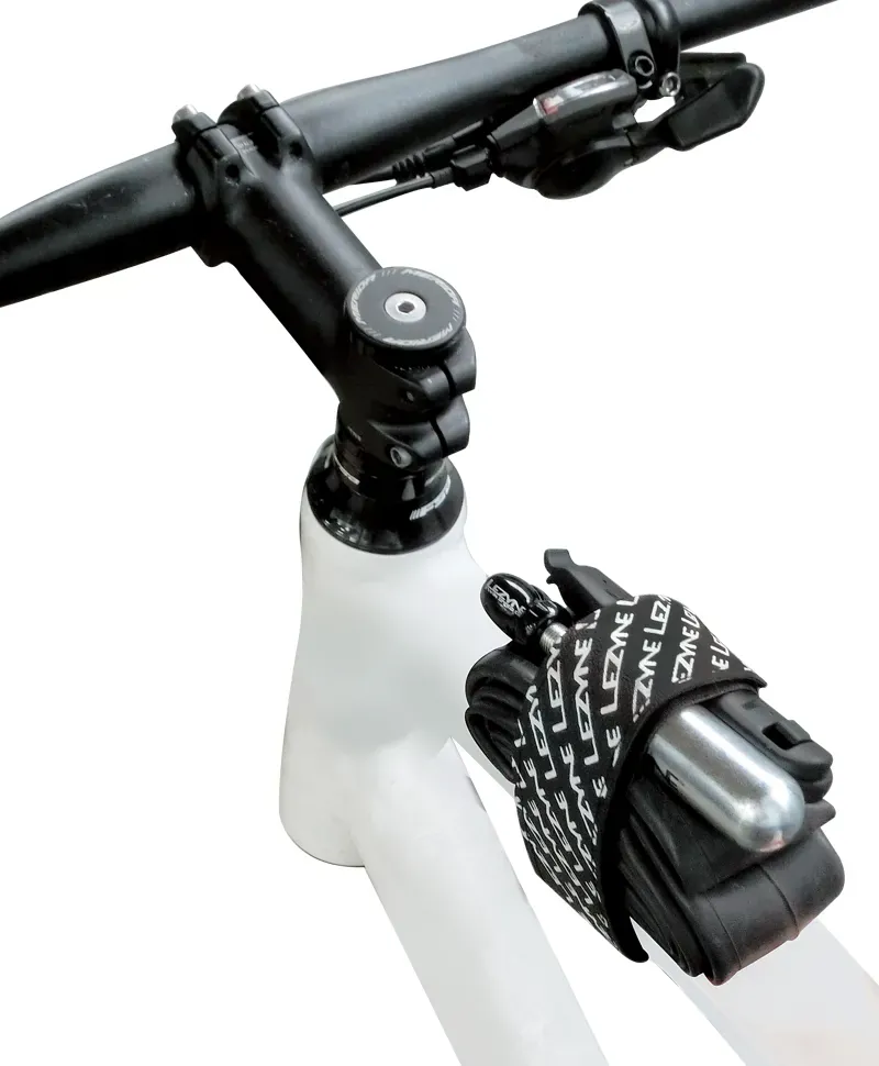 Lezyne Universal Strap in Black-3