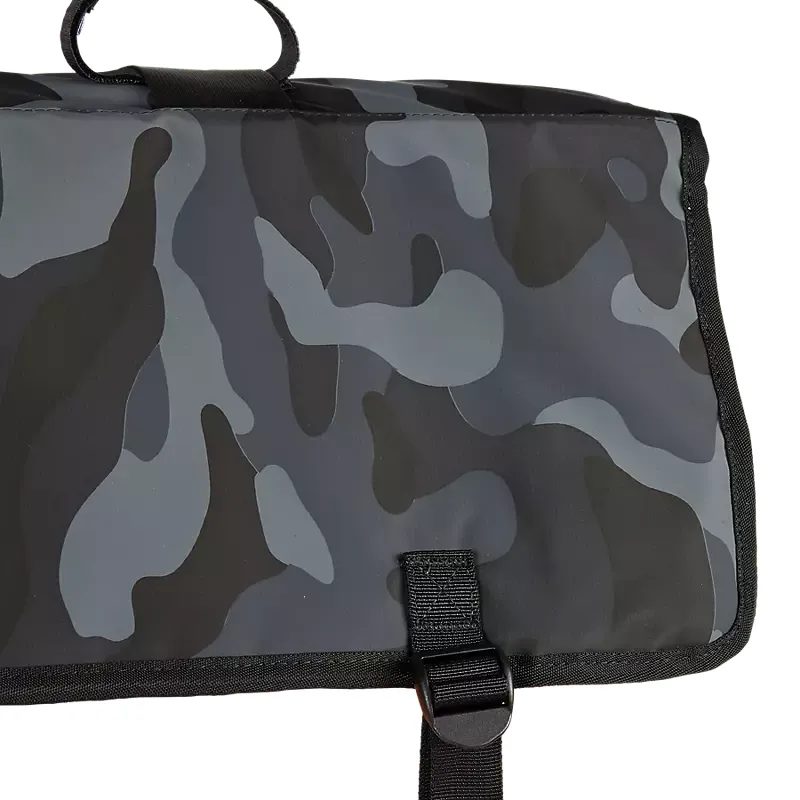 Fox Racing Small Tailgate Cover in Black Camouflage-3
