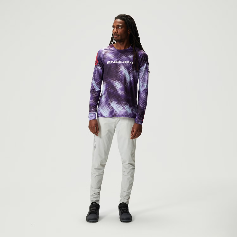 Endura Pixel Cloud Long Sleeve Tee LTD in Thistle-3