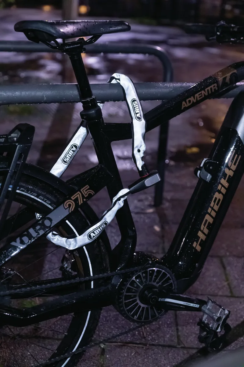 Abus Chain Lock Catena 6806K Reflective Black 85cm-3