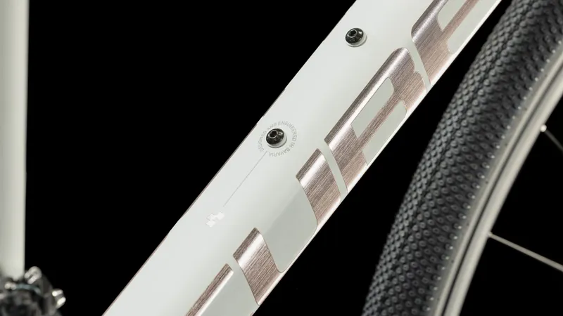 Cube Nuroad Women's Gravel Bike 2024 in Lightgrey/Rose-2