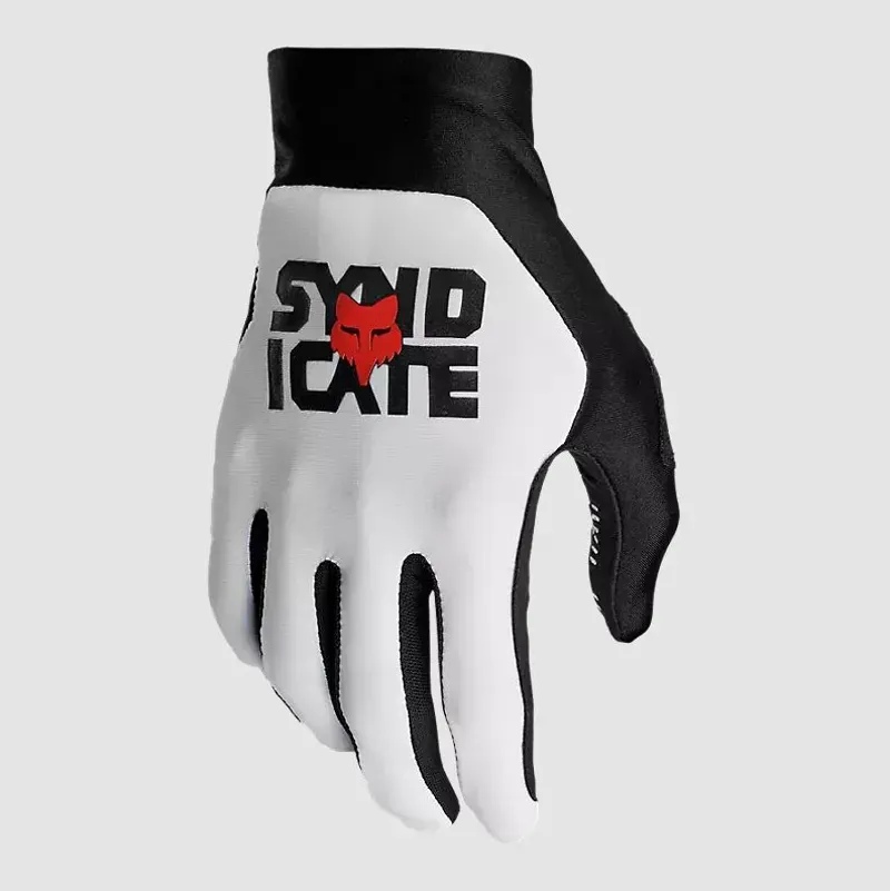 Fox Flexair Syndicate Gloves in White/Black