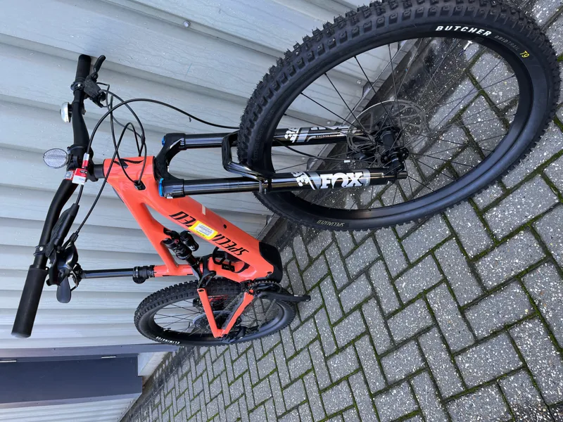 ONE OFF Specialized Turbo Levo SL Comp Carbon Gen 2 Full SusElectric MTB SIZE S3 2024 in Gloss Blaze/Black-4