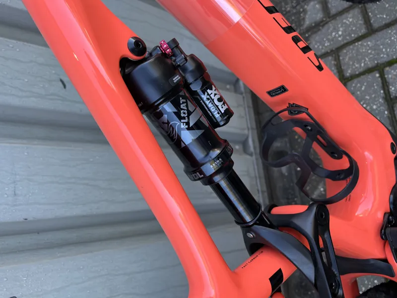 ONE OFF Specialized Turbo Levo SL Comp Carbon Gen 2 Full SusElectric MTB SIZE S3 2024 in Gloss Blaze/Black-3