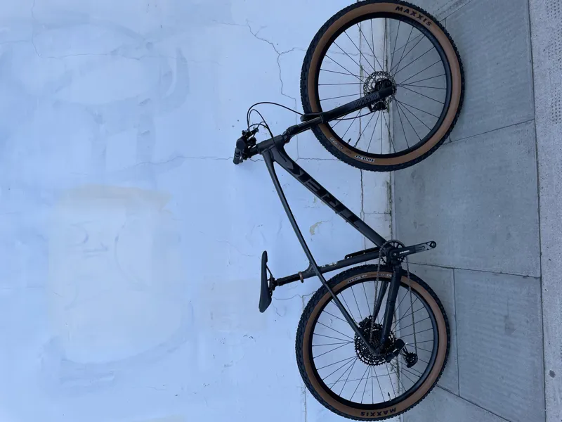EX DISPLAY Trek Marlin 8 Gen 3 Hardtail Mountain Bike MediumLarge 2023 in Matte Black-1