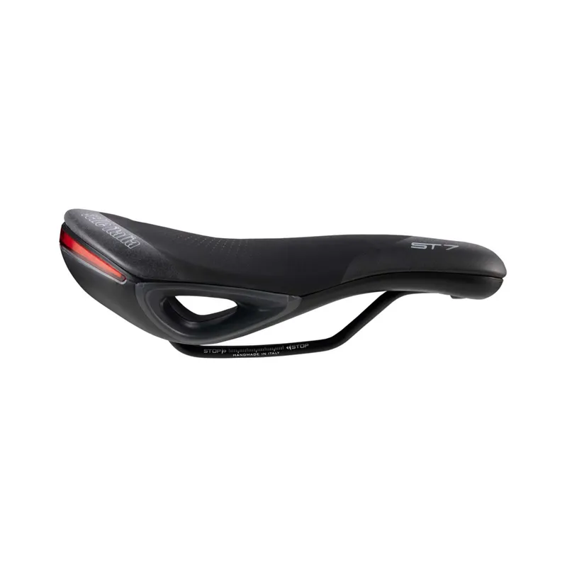 Selle Italia st7 Superflow Commuter Saddle in Black Large-1