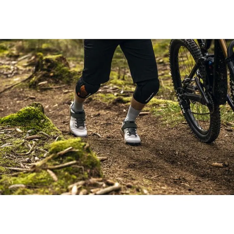 Shimano GE700 MTB Shoes in Grey-5