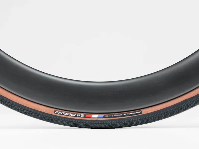 Bontrager R3 Hard-Case Lite 700c TLR Road Tyre in Black/Brown-2