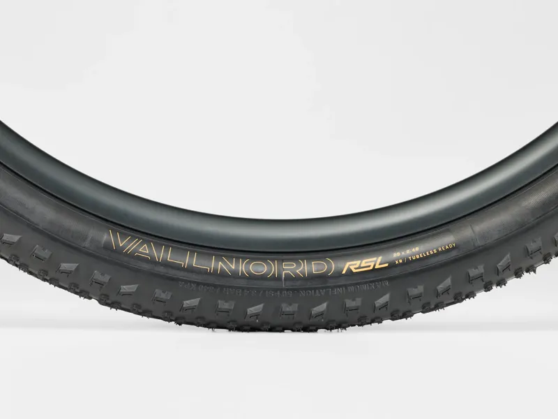 Bontrager Vallnord RSL XR TLR 29x2.4in MTB Tyre in Black-2
