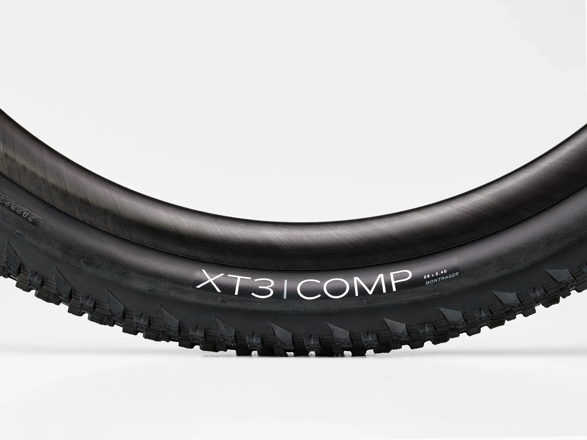 Bontrager XT3 Comp MTB Tyre Tire 29in x 2.4in in Black