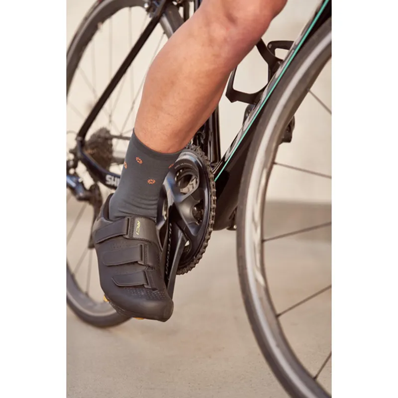 Shimano RC1 Road Shoe in Black-3