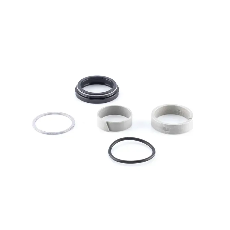 Xfusion Manic Seal Kit Assembly 27.2 in Black