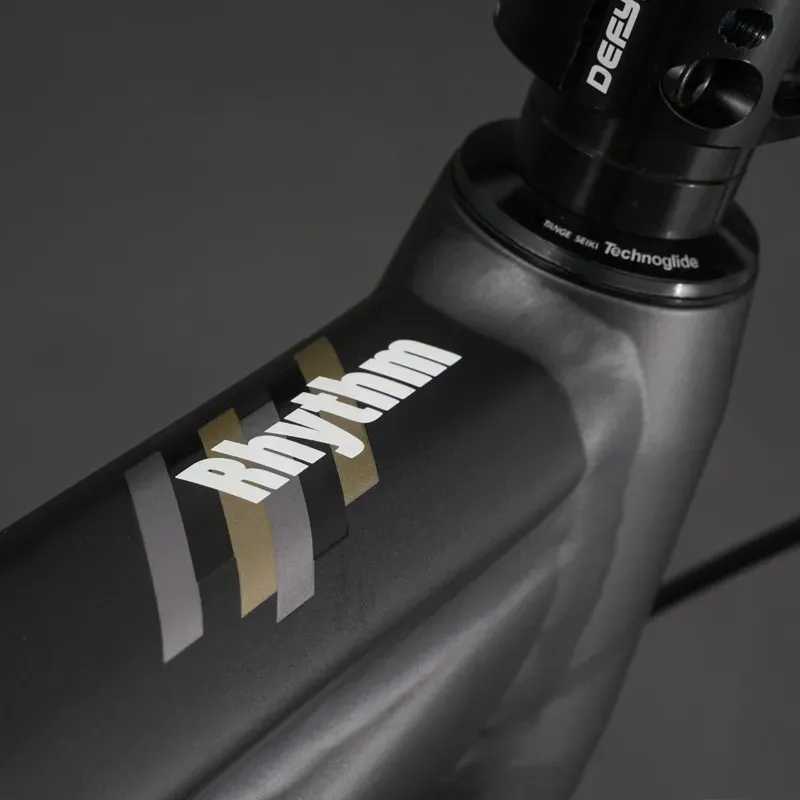 DMR Rhythm Expert 26inch Dirt Jump Bike 2026 in Metallic Grey-7