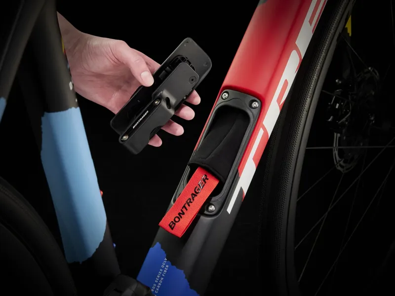 Trek Domane SLR 7 AXS Gen 4 Road Bike 2025 in Trek Black-5