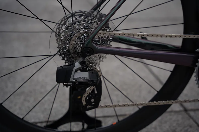 Giant TCR Advanced Pro Disc 1 AXS Road Bike 2024 in Iridescent-10