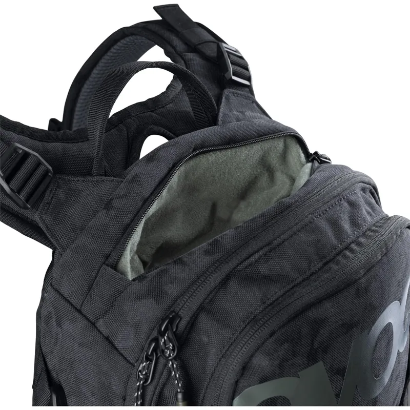 Evoc Trail Builder Performance Backpack in Black-8