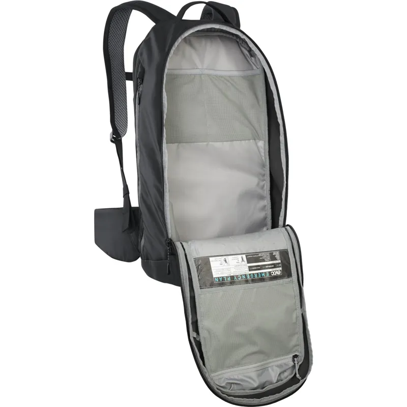 Evoc Commute Pro 22L L/XL in Black-10