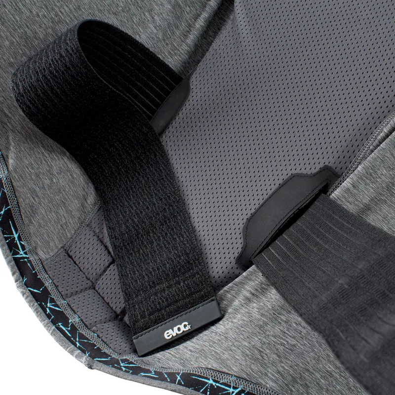 EVOC Protector Vest in Carbon Grey-4