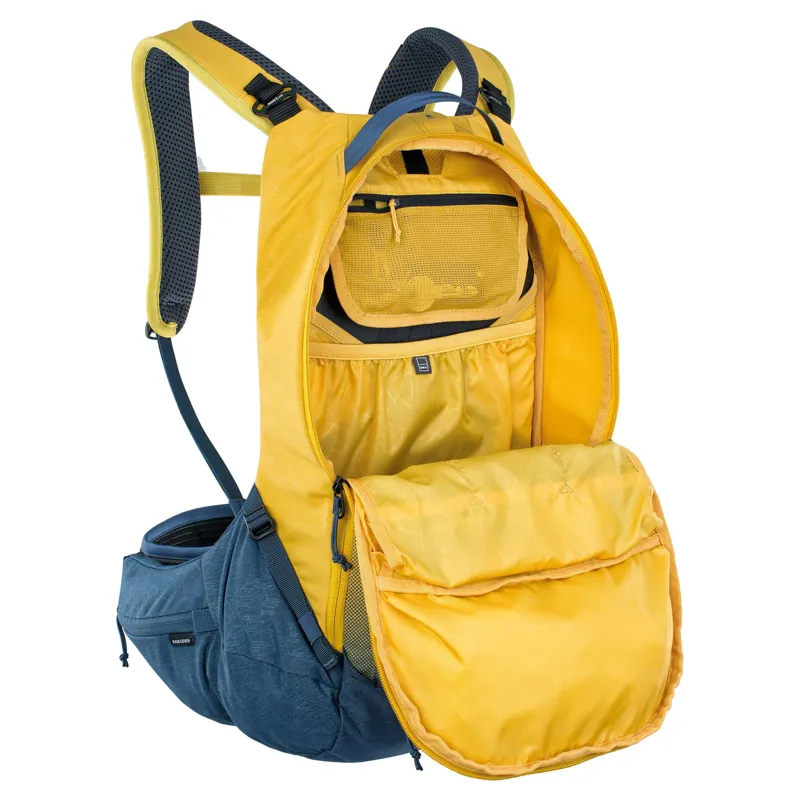 Evoc Trail Pro Protector Backpack 16L L/XL in Curry Yellow-4