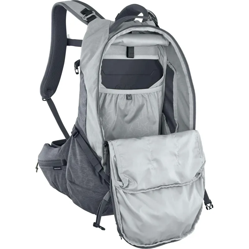 Evoc Trail Pro Protector Backpack S/M 26L in Stone/Carbon Grey-3