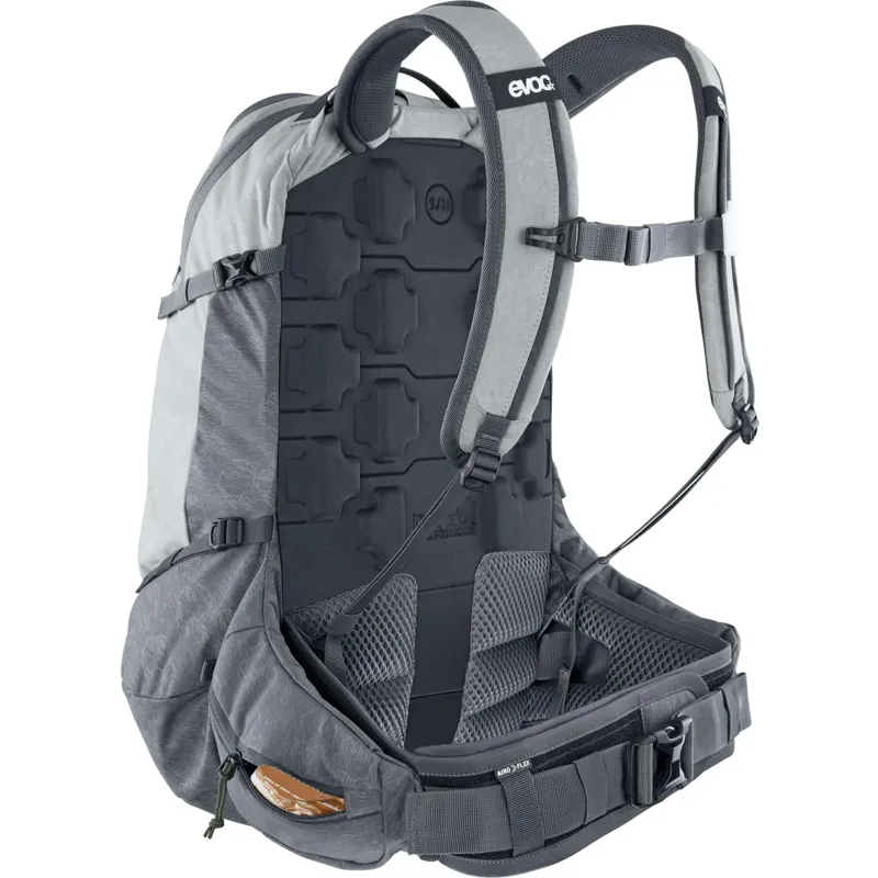 Evoc Trail Pro Protector Backpack S/M 26L in Stone/Carbon Grey-8