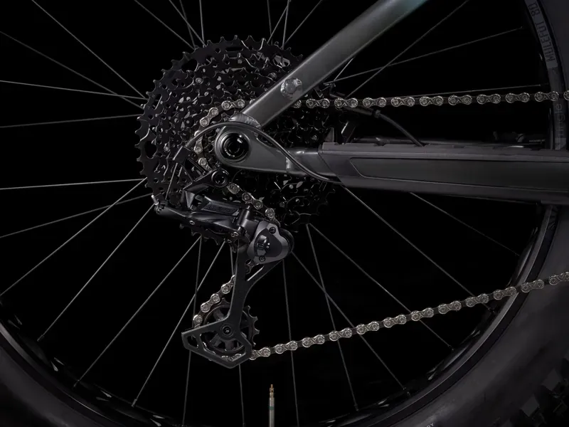 Trek Farley 5 Fat Bike 2026 in Blue Sage to Lithium Grey Fade-4