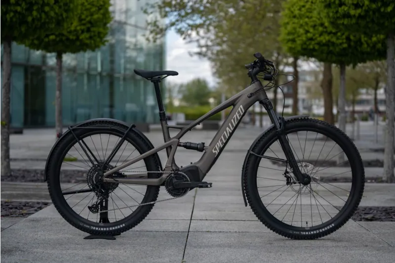 Specialized Turbo Tero X 4.0 Full Suspension Electric Mountain Bike 2024 in Gunmetal/White Mountains-8