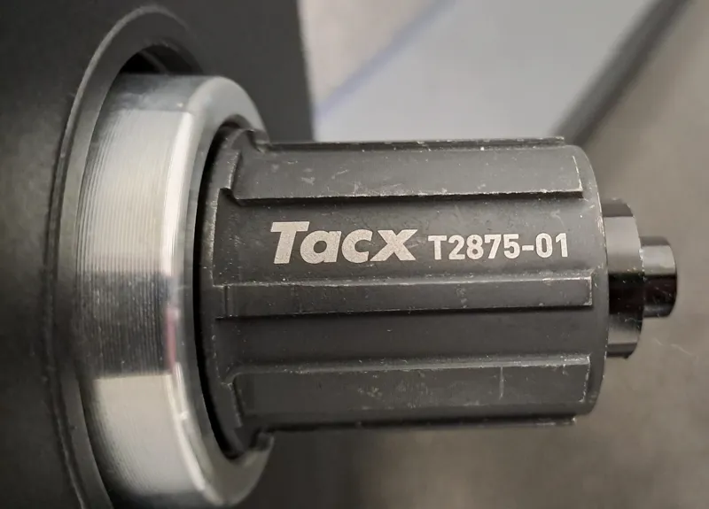 EX DISPLAY Tacx FLUX 2 Smart Trainer-2