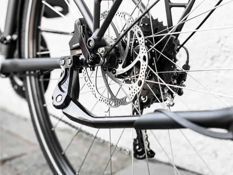 Trek FX 2 Disc Equipped Hybrid Bike 2025 in Lithium Grey-11