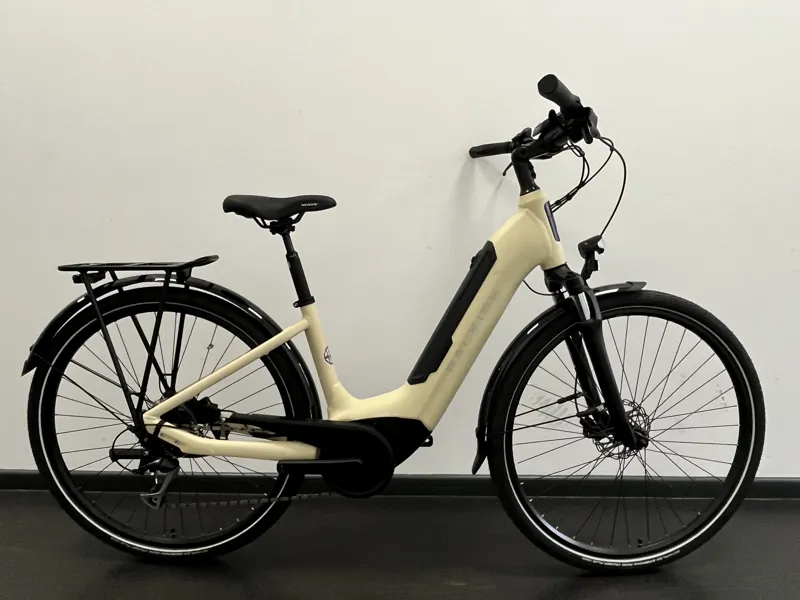 EX DISPLAY Raleigh Motus Grand Tour Lowstep Electric Hybrid Bike X-Small 2023 in Cream