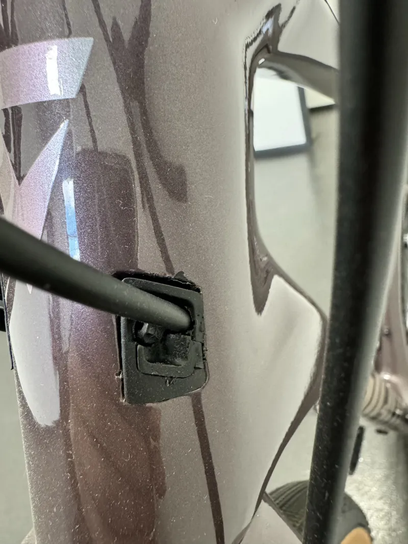 EX DISPLAY Giant Revolt Advanced 0 Gravel Bike Medium 2023 in Charcoal Plum-2