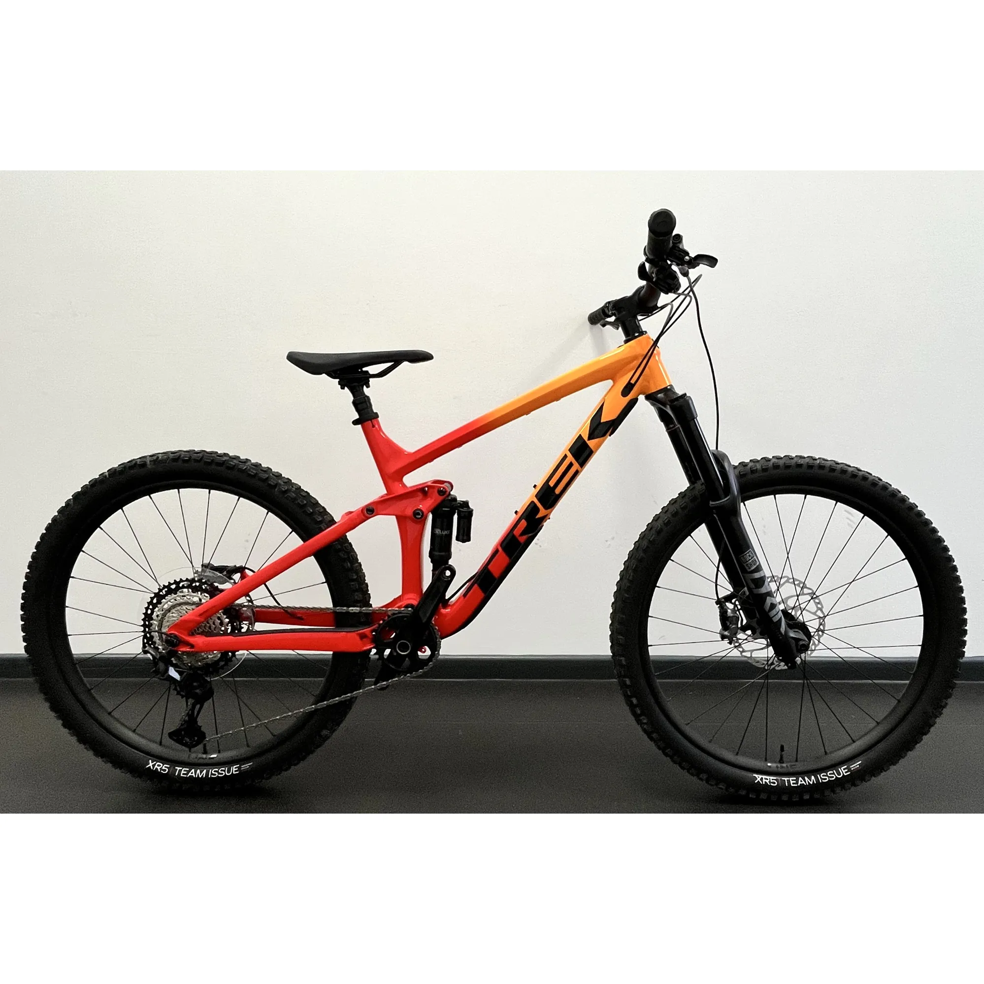 Trek Remedy Trek Mino Link Bolt ONE OFF Trek Remedy XT Full