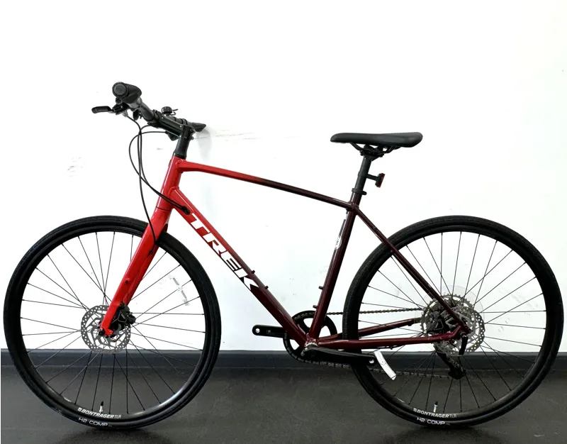 EX DISPLAY Trek FX 3 Disc Hybrid Bike Large 2023 in Cobra Red-1