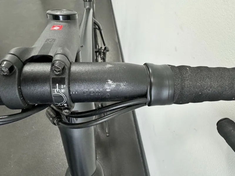 EX DEMO Trek Domane AL 2 Gen 4 Road Bike 58cm 2023 in Lithium Grey-7