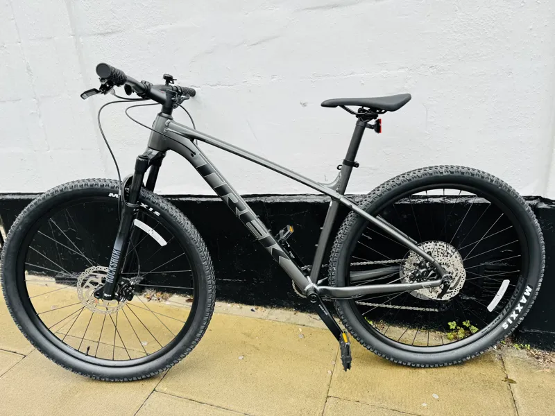 EX DISPLAY Trek X-Caliber 8 Hardtail Mountain Bike Large 2023 in Grey-1