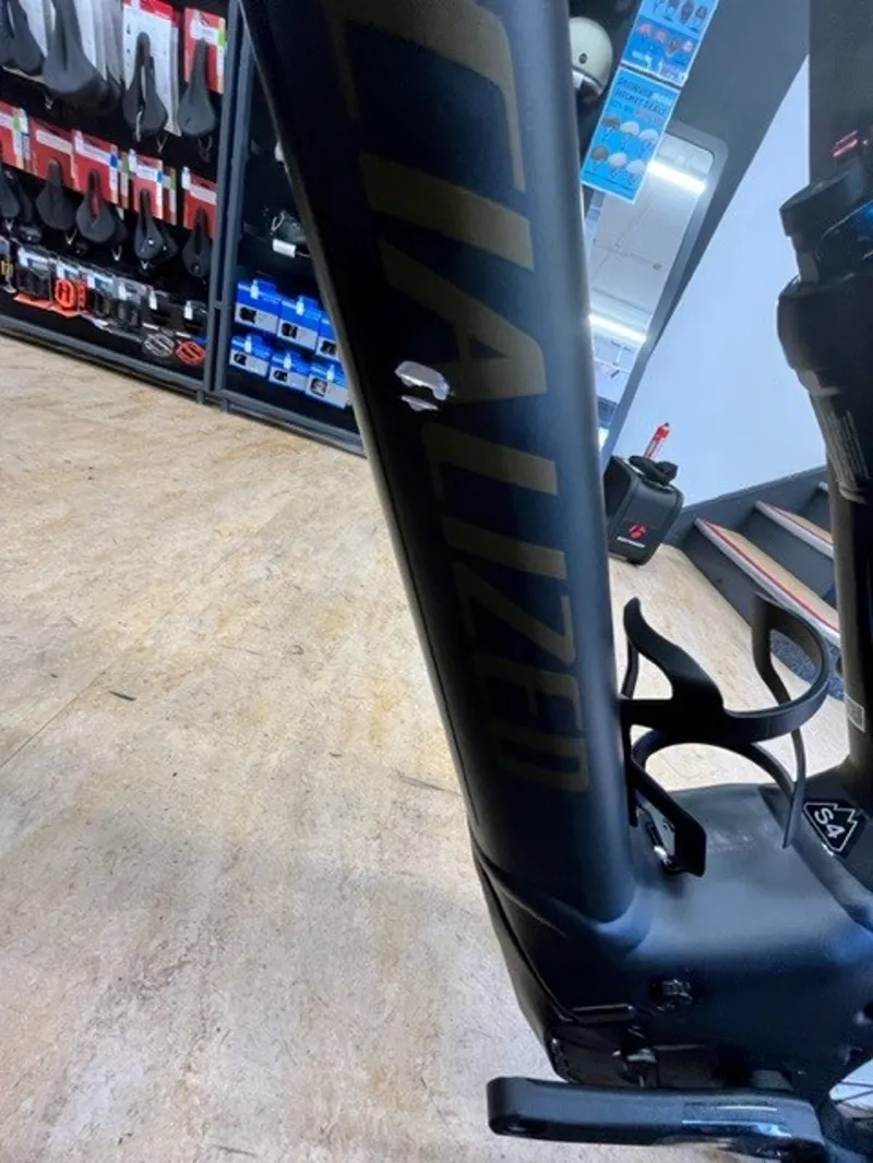 EX DISPLAY Specialized Turbo Levo Comp Alloy Full Suspension Electric Mountain Bike S4 2024 in Midnight Shadow/Gold-2