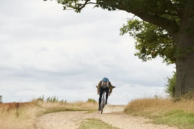 Madison Roam DWR Cargo Bib Tights in Black-9