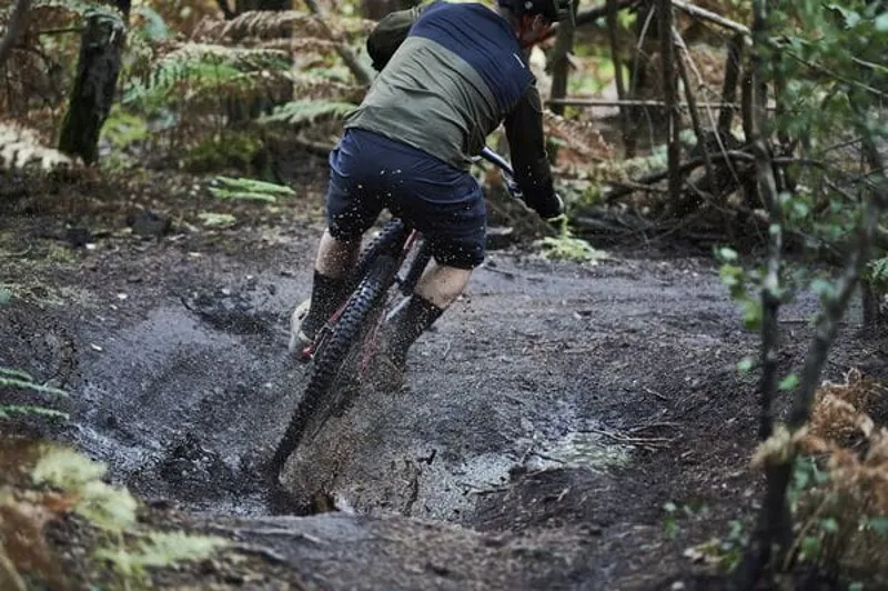 Madison Zenith Long Sleeve Thermal Jersey in Dark Olive Green-3