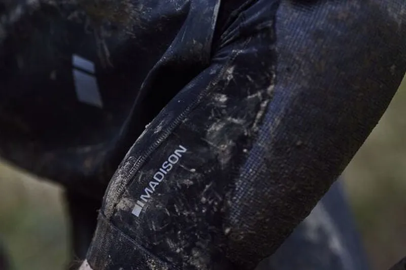 Madison Flux D3O Knee Pad Set in Black-3