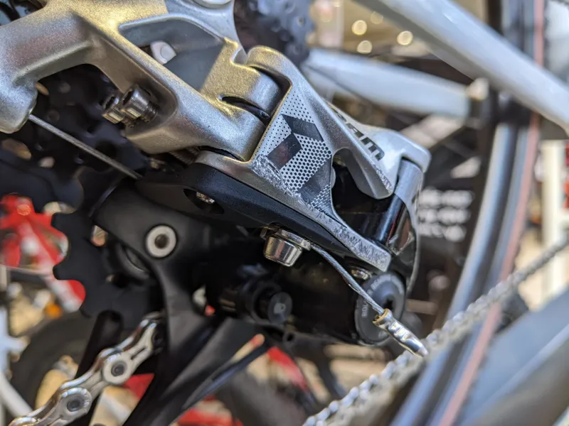 EX DISPLAY Specialized Crux Comp Gravel Road Bike 56cm 2023 in Gloss Dove Grey Metallic Navy-5